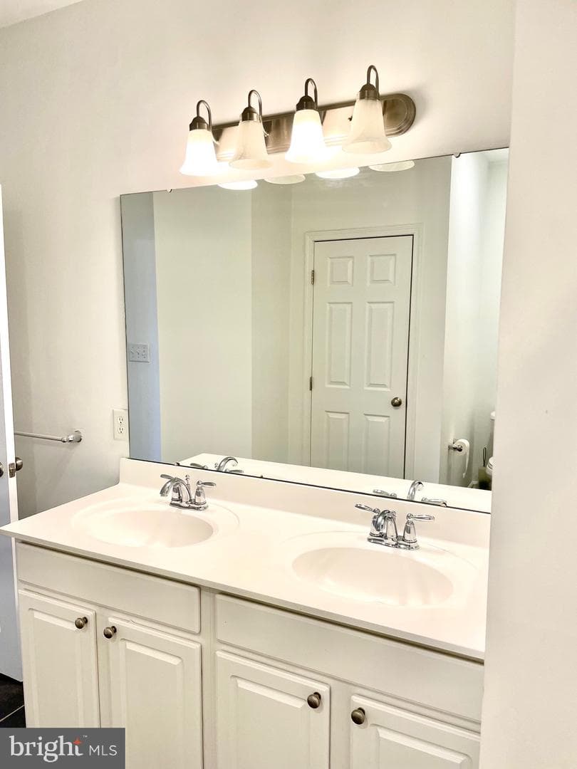 8005 Forest Ridge Drive #9 photo 14