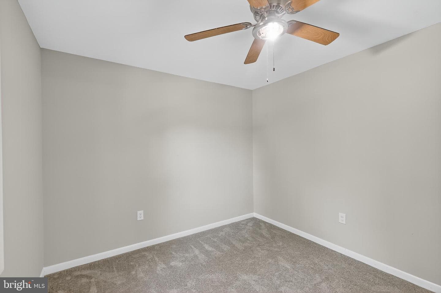 6130 4th Street photo 24