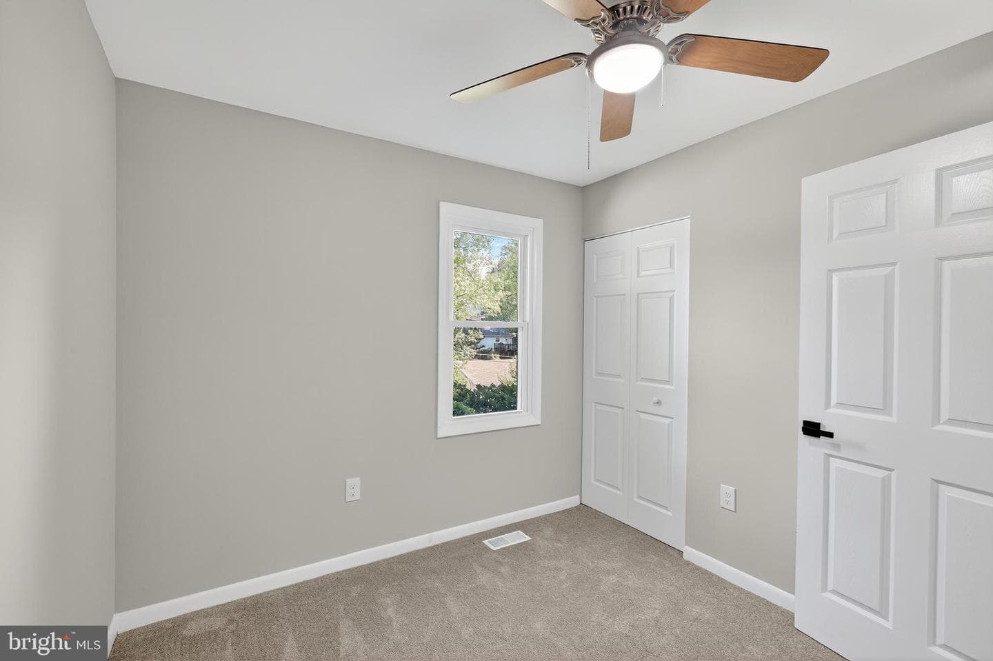 6130 4th Street photo 28