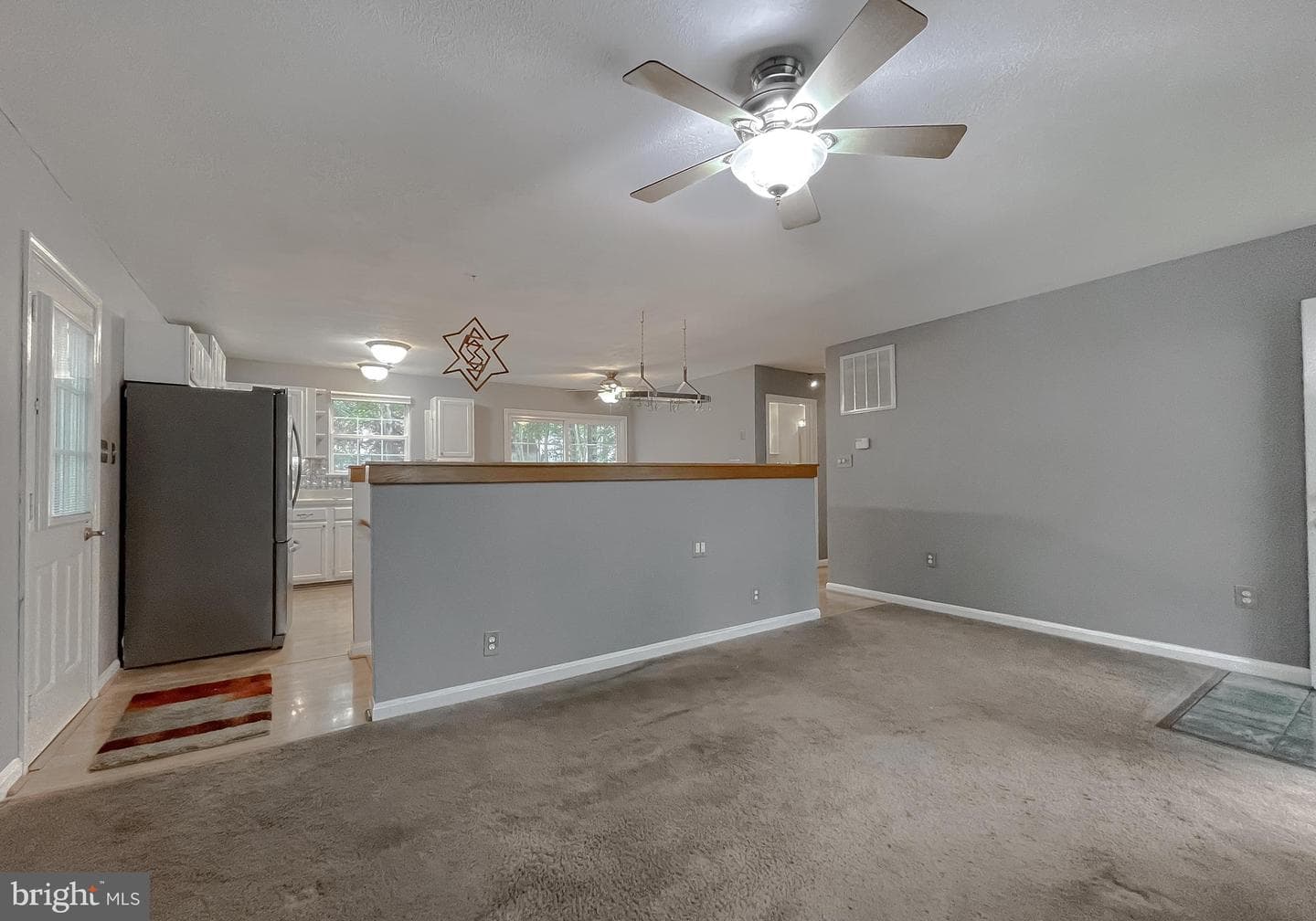 720 Willow Road photo 9
