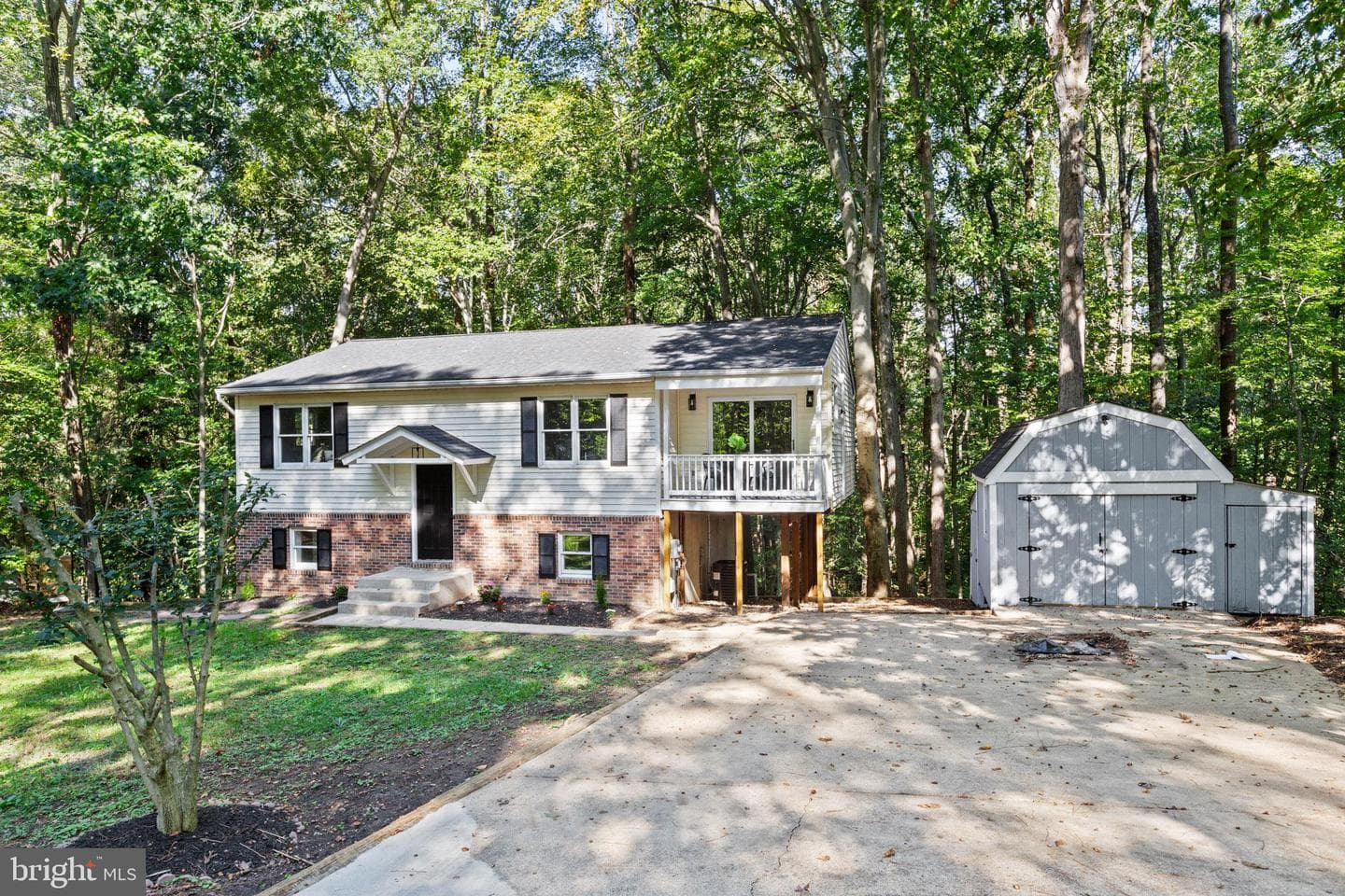 8520 Pine Boulevard photo 4