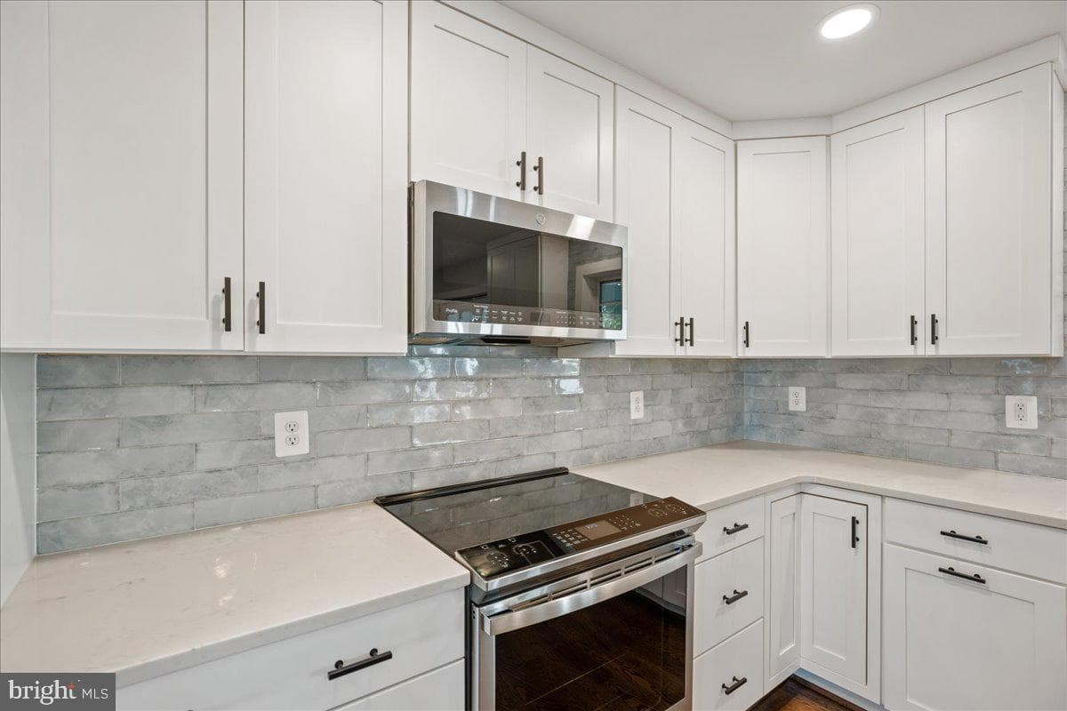 206 Point Lane photo 13