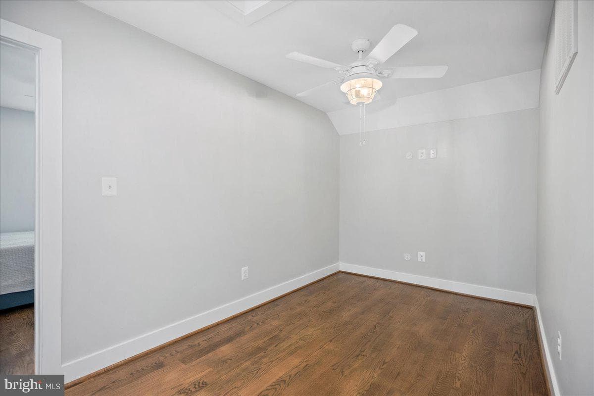 206 Point Lane photo 31