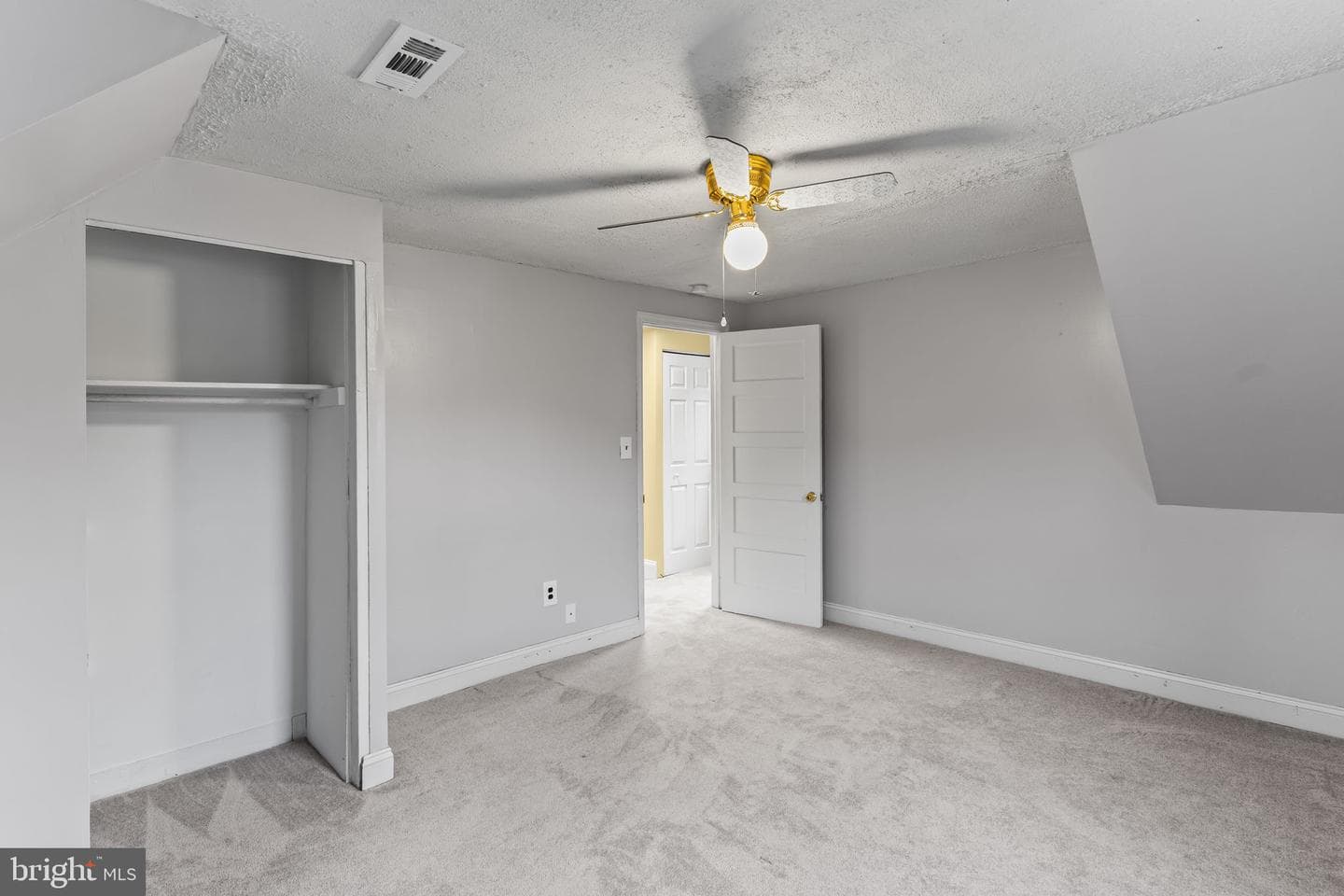 1755 Dares Beach Road photo 17