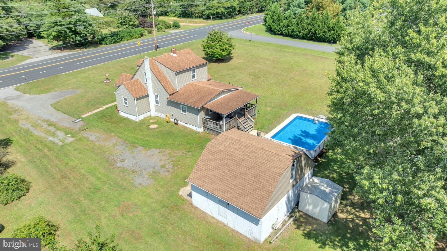 1755 Dares Beach Road photo 30