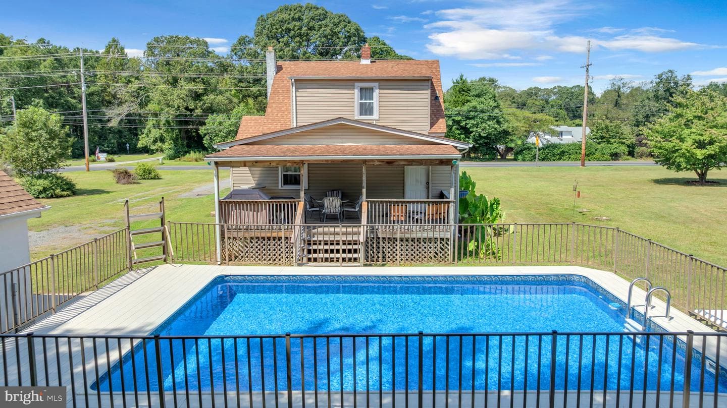 1755 Dares Beach Road photo 33