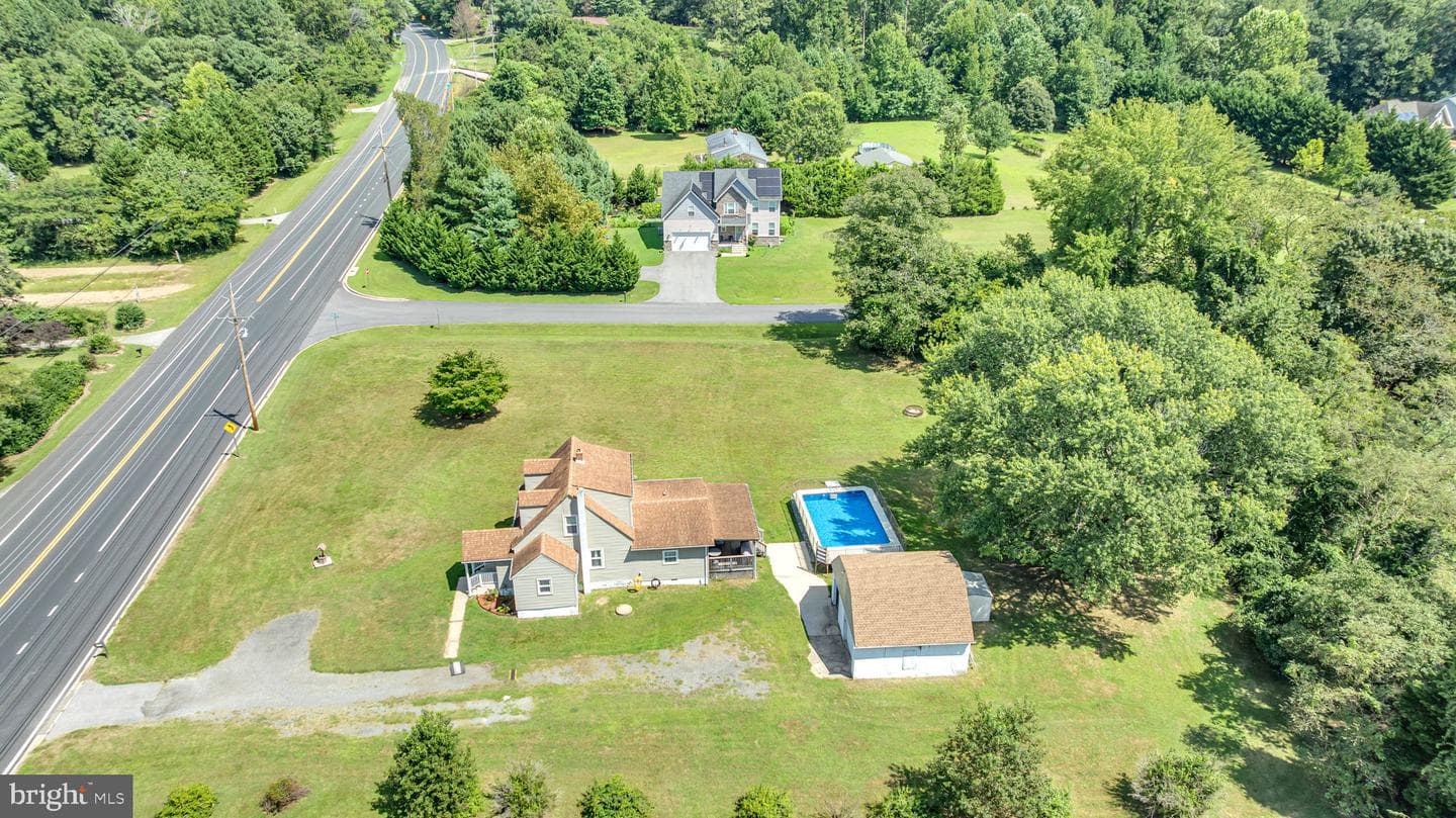 1755 Dares Beach Road photo 34