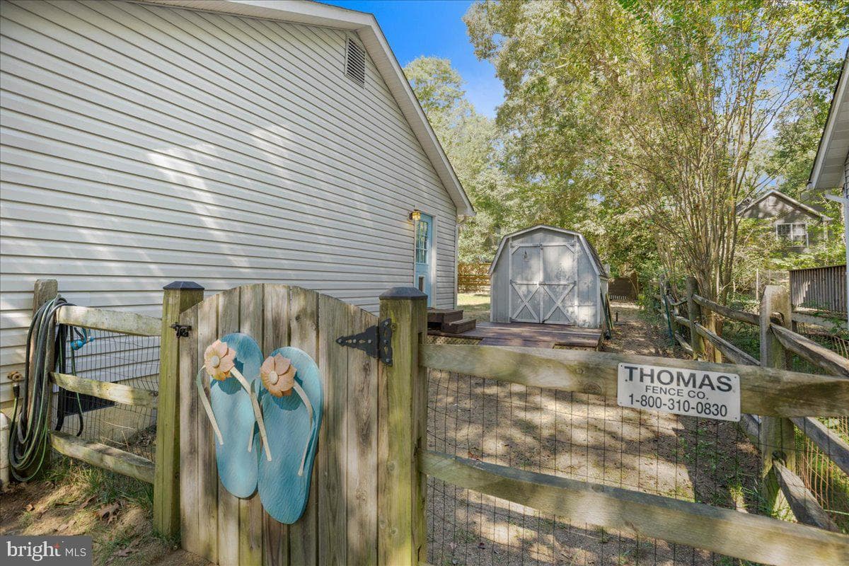 460 Deer Lane photo 38