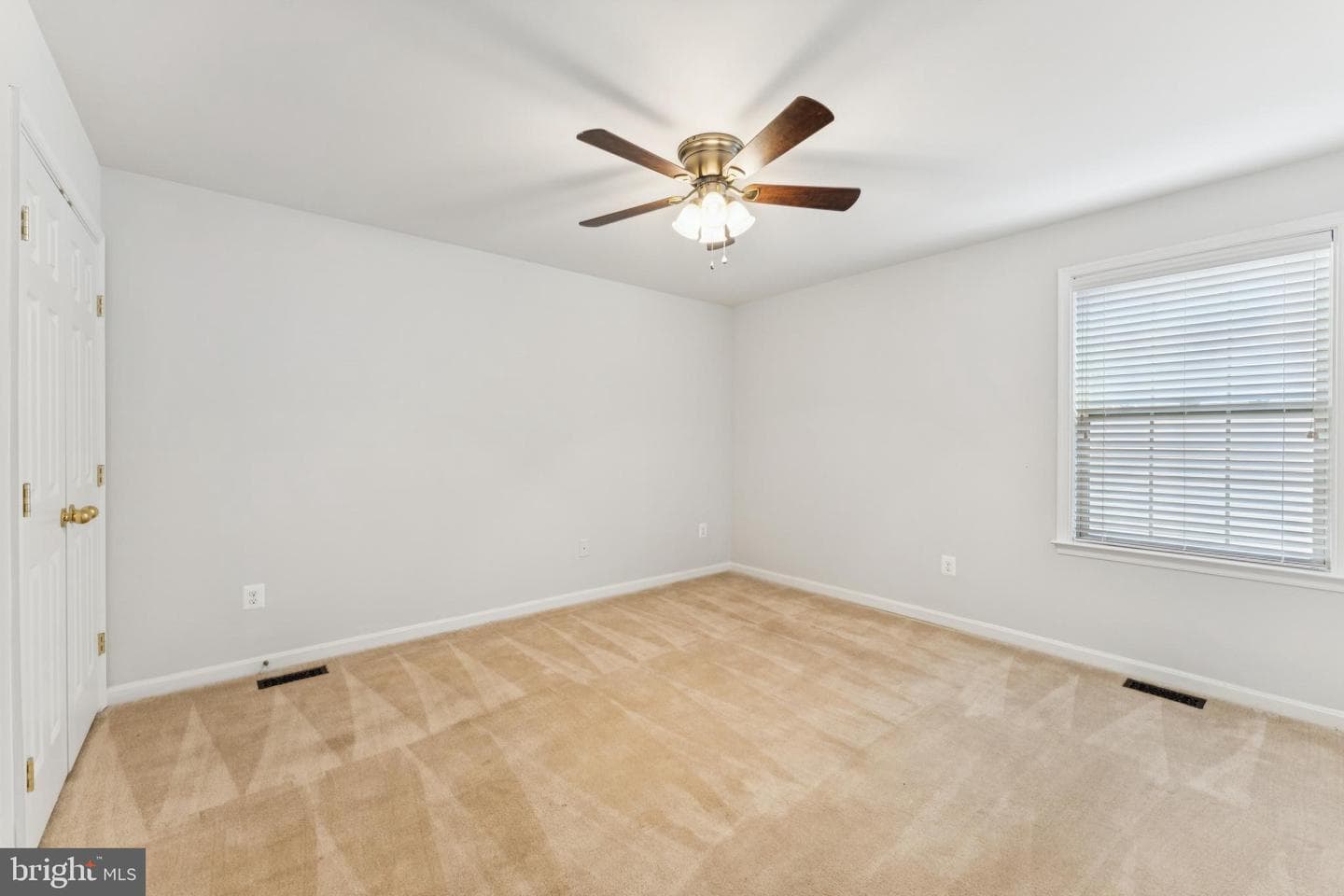 512 Falcon Place photo 12