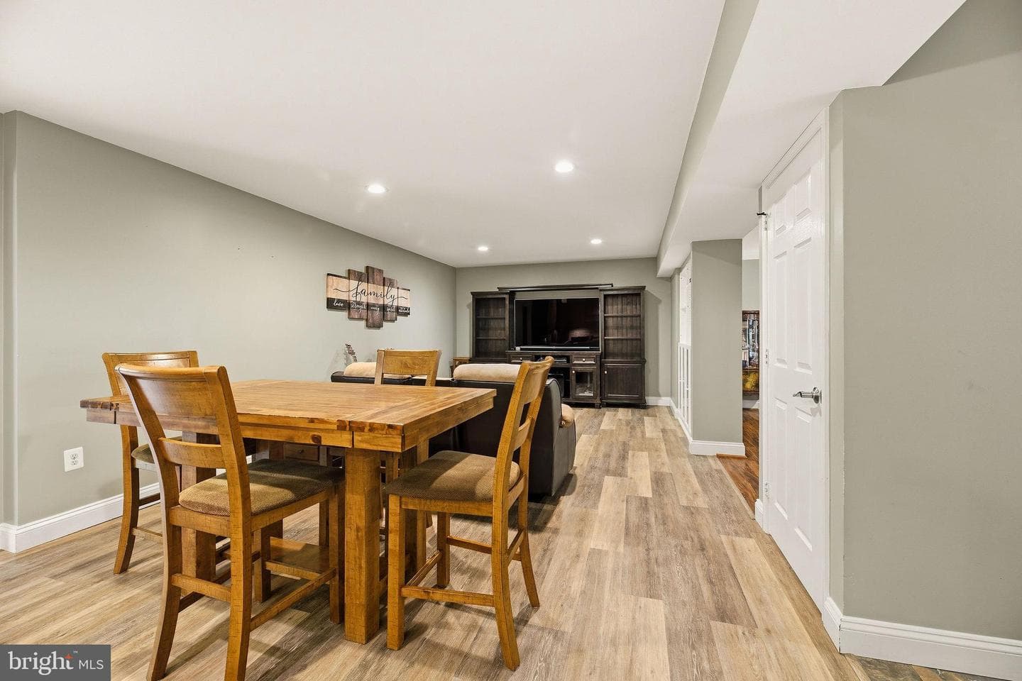 7818 Lake Shore Drive photo 19