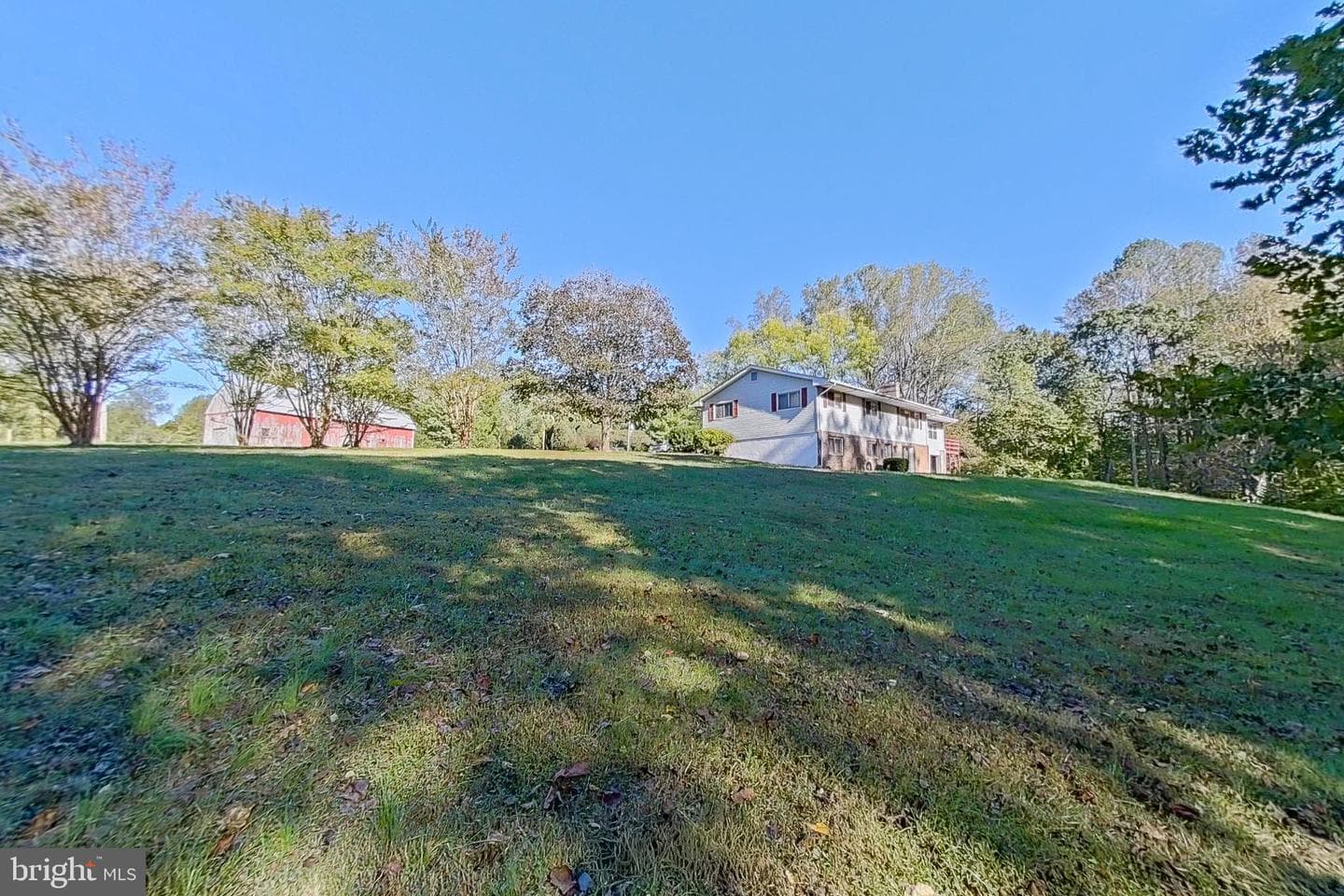 300 Armiger Road photo 32