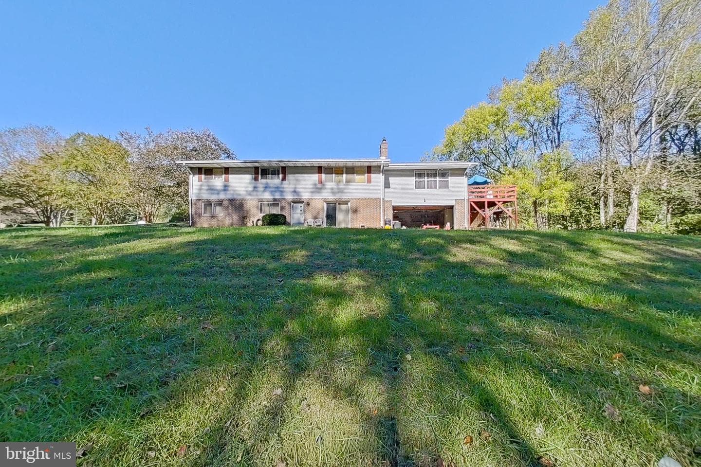 300 Armiger Road photo 33