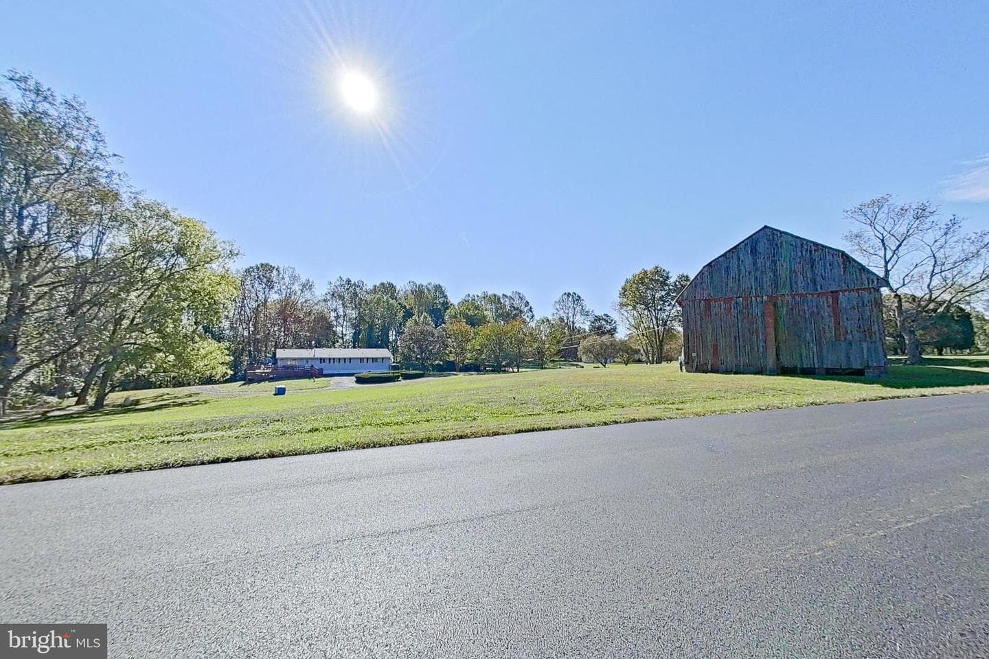 300 Armiger Road photo 39