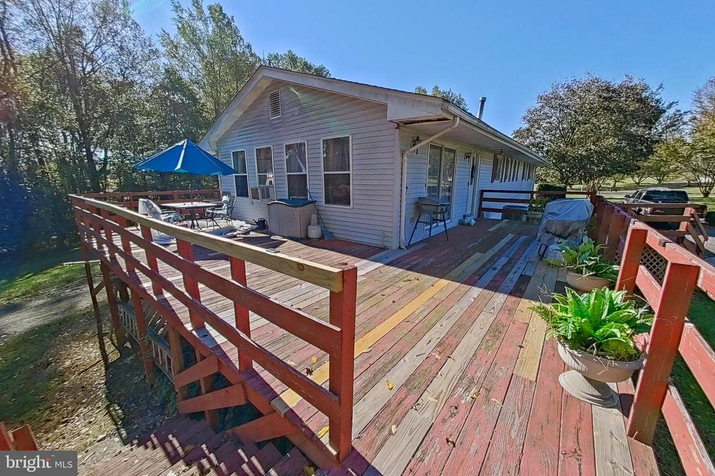 300 Armiger Road photo 5