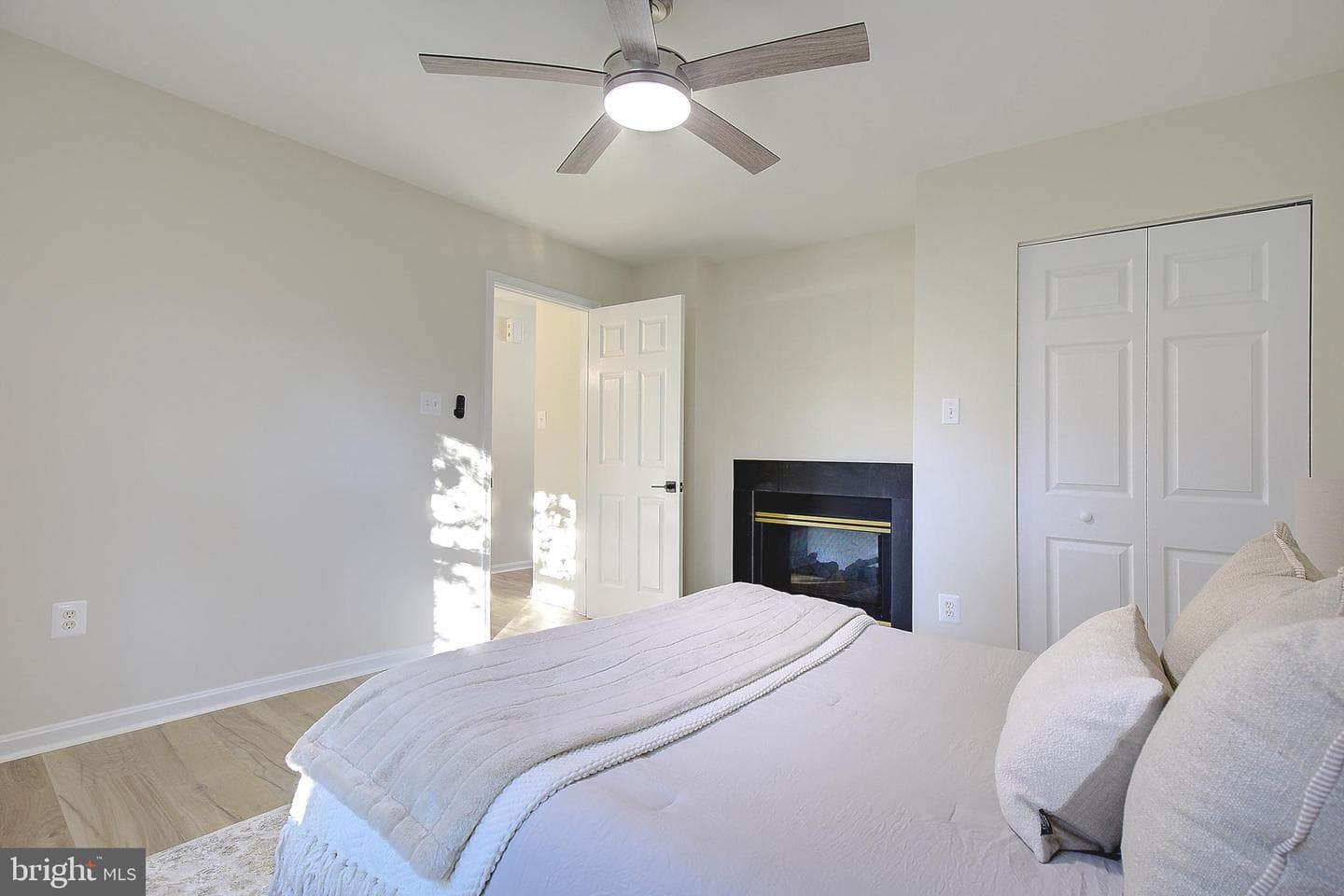 8714 C Street photo 27