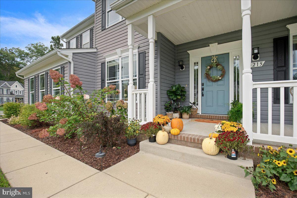 3215 Pageway Court photo 4