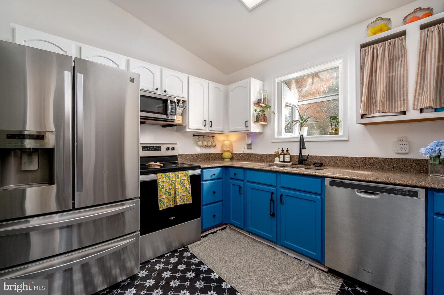 4790 Howard Place photo 10
