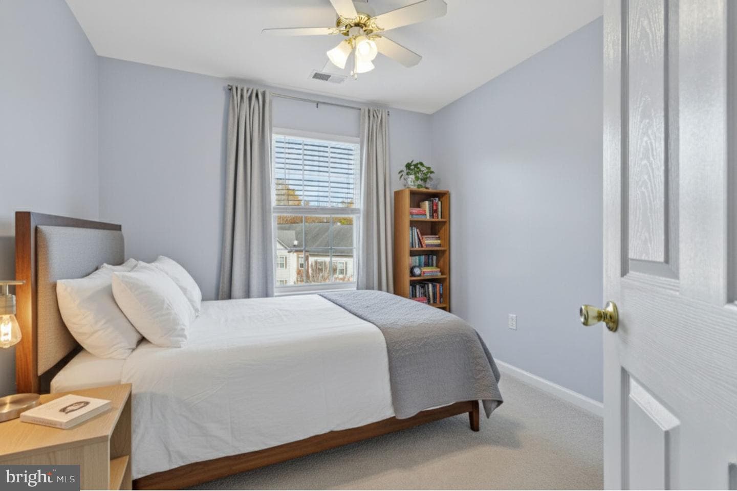 362 Cambridge Place photo 11