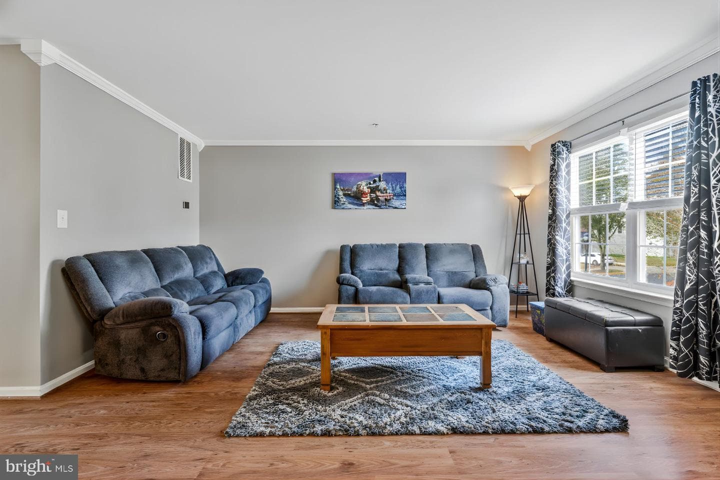 362 Cambridge Place photo 2