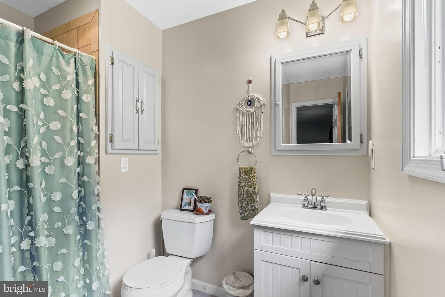 641 Walton Road photo 18