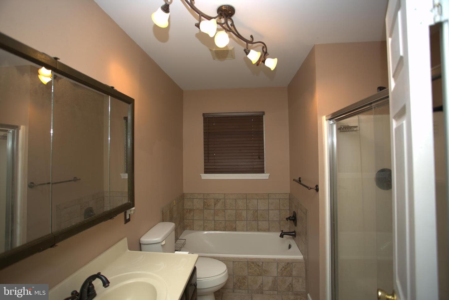 542 Chisholm Trail photo 9