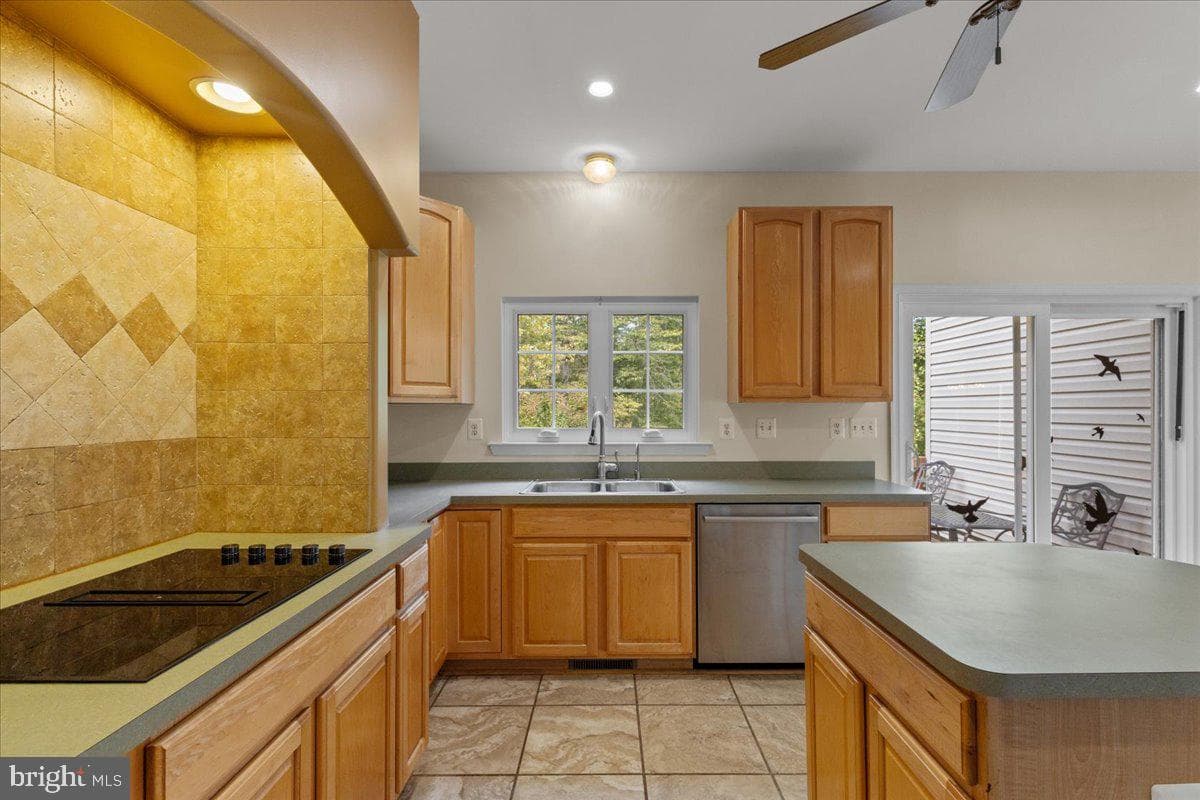 1730 Pinkneys Field Drive photo 24