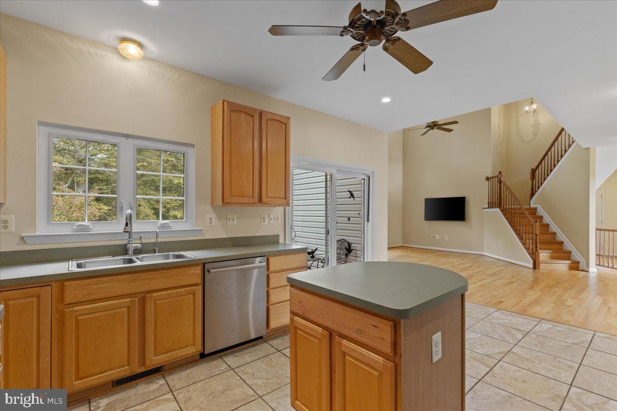 1730 Pinkneys Field Drive photo 25