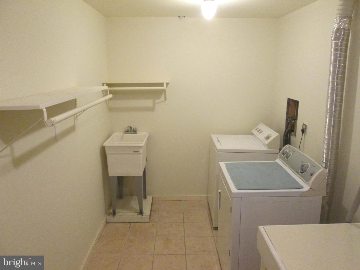 1021 Concord Court photo 31