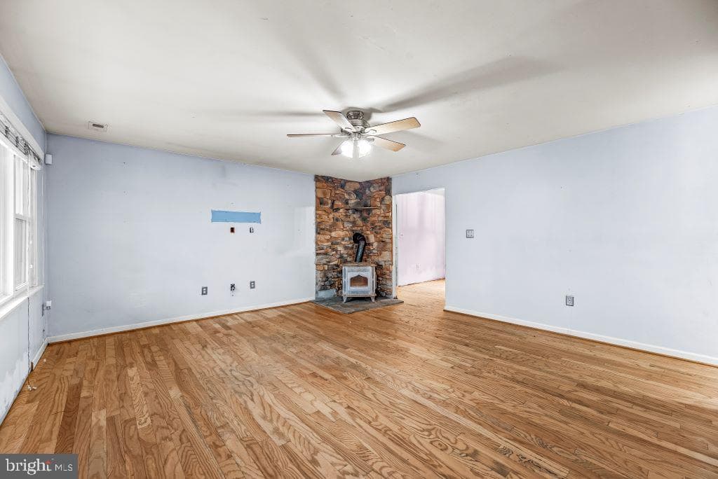 4450 Lancaster Drive photo 5