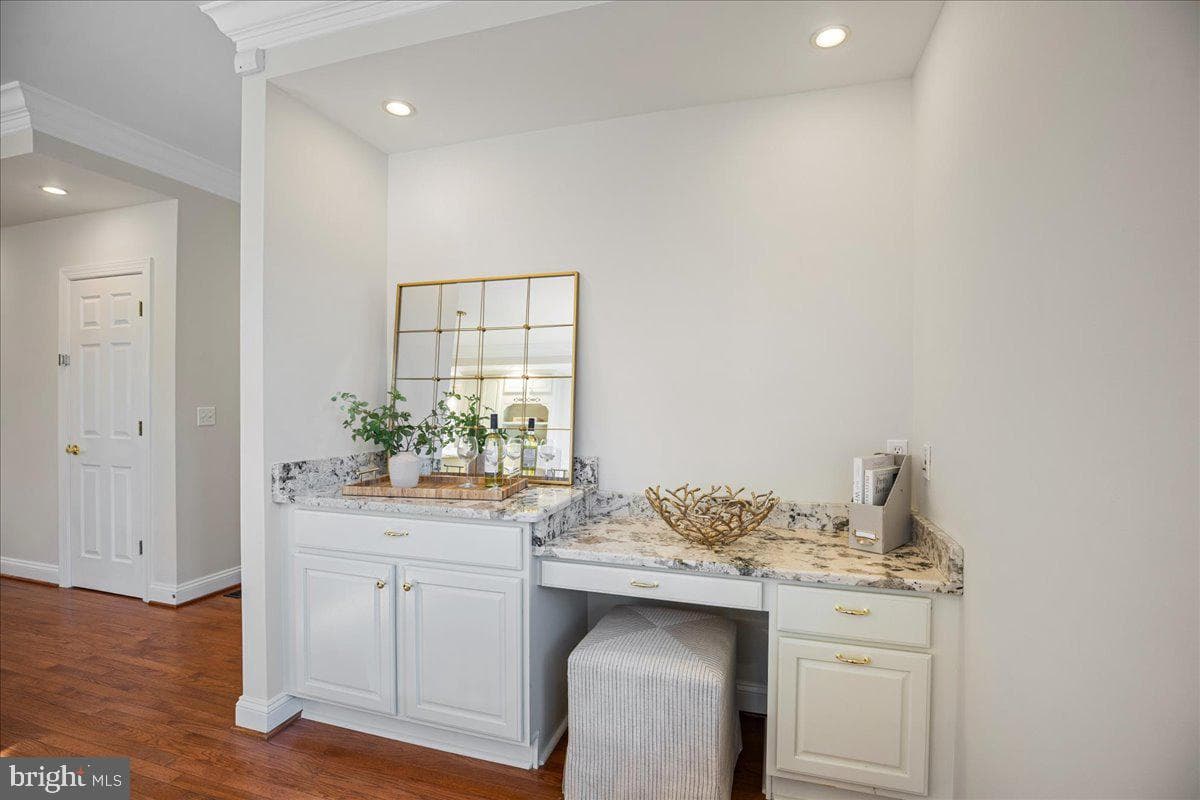 6030 Clairemont Drive photo 48