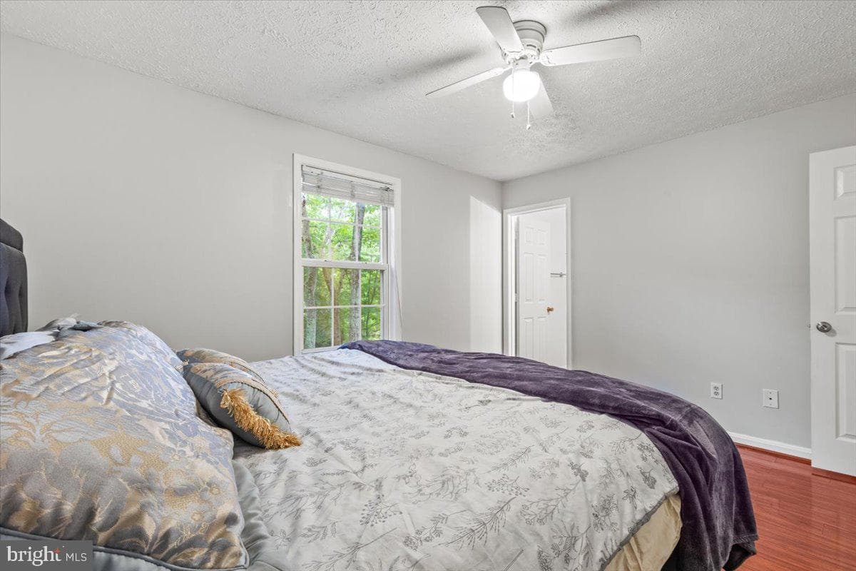 232 Thunderbird Drive photo 19
