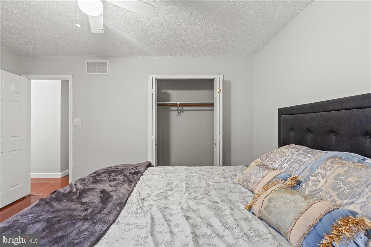 232 Thunderbird Drive photo 20