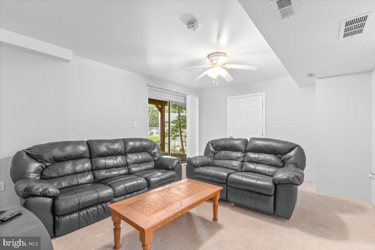 232 Thunderbird Drive photo 32