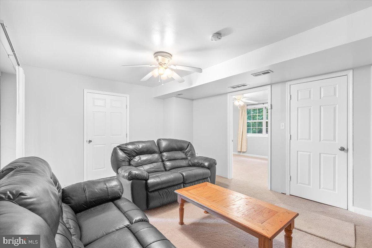 232 Thunderbird Drive photo 35