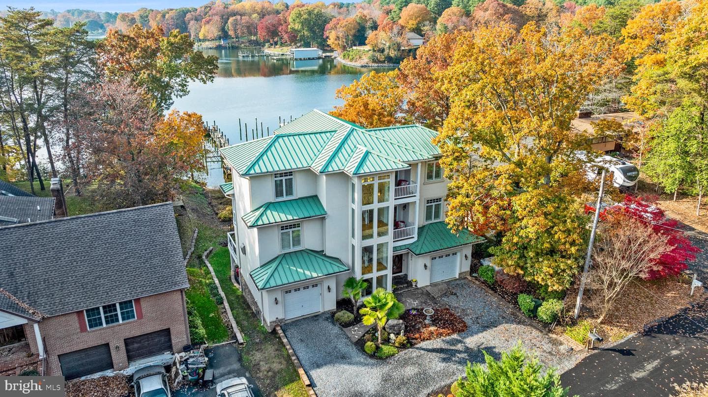 206 Harbor Drive, Lusby