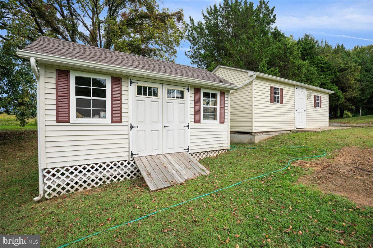694 Ponds Wood Road photo 51