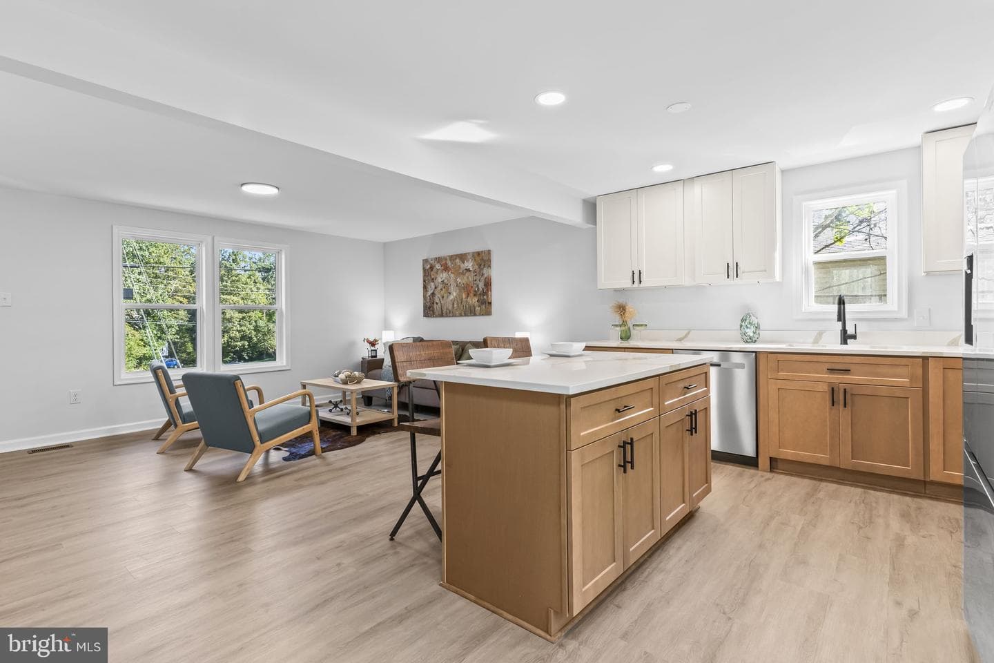 425 Rodeo Road photo 13