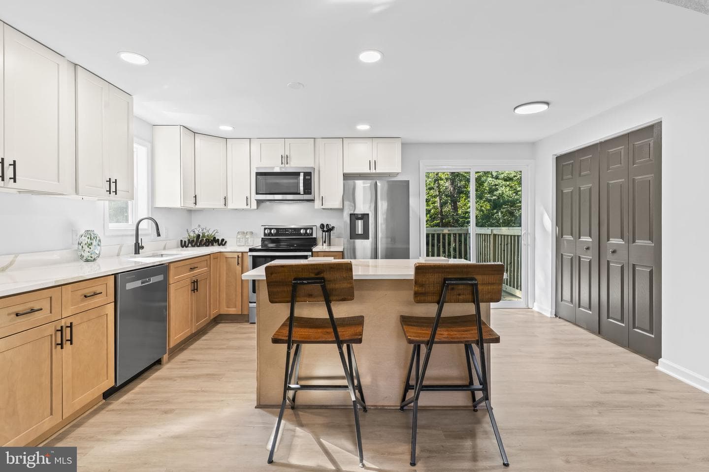 425 Rodeo Road photo 15