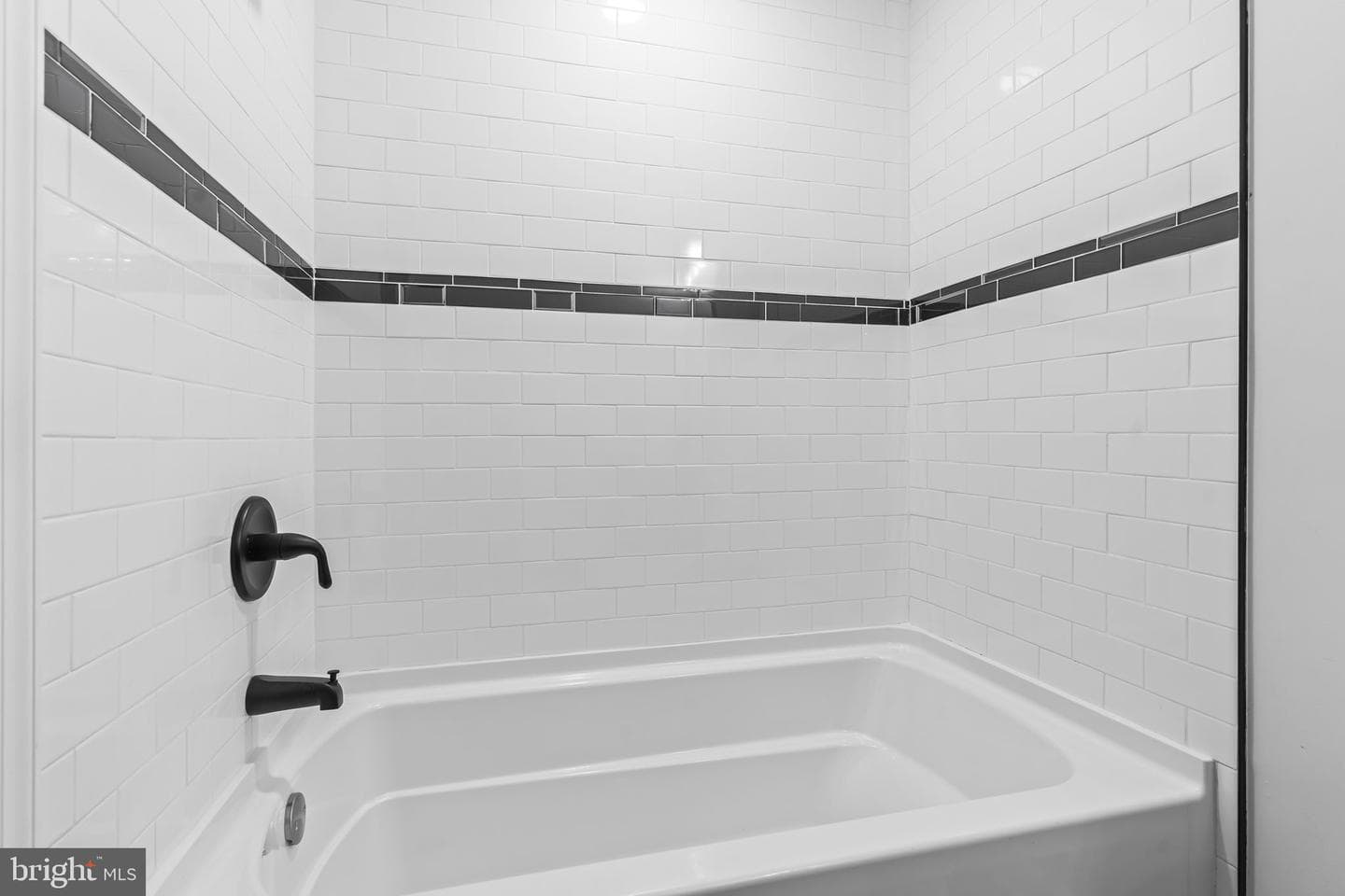 425 Rodeo Road photo 22