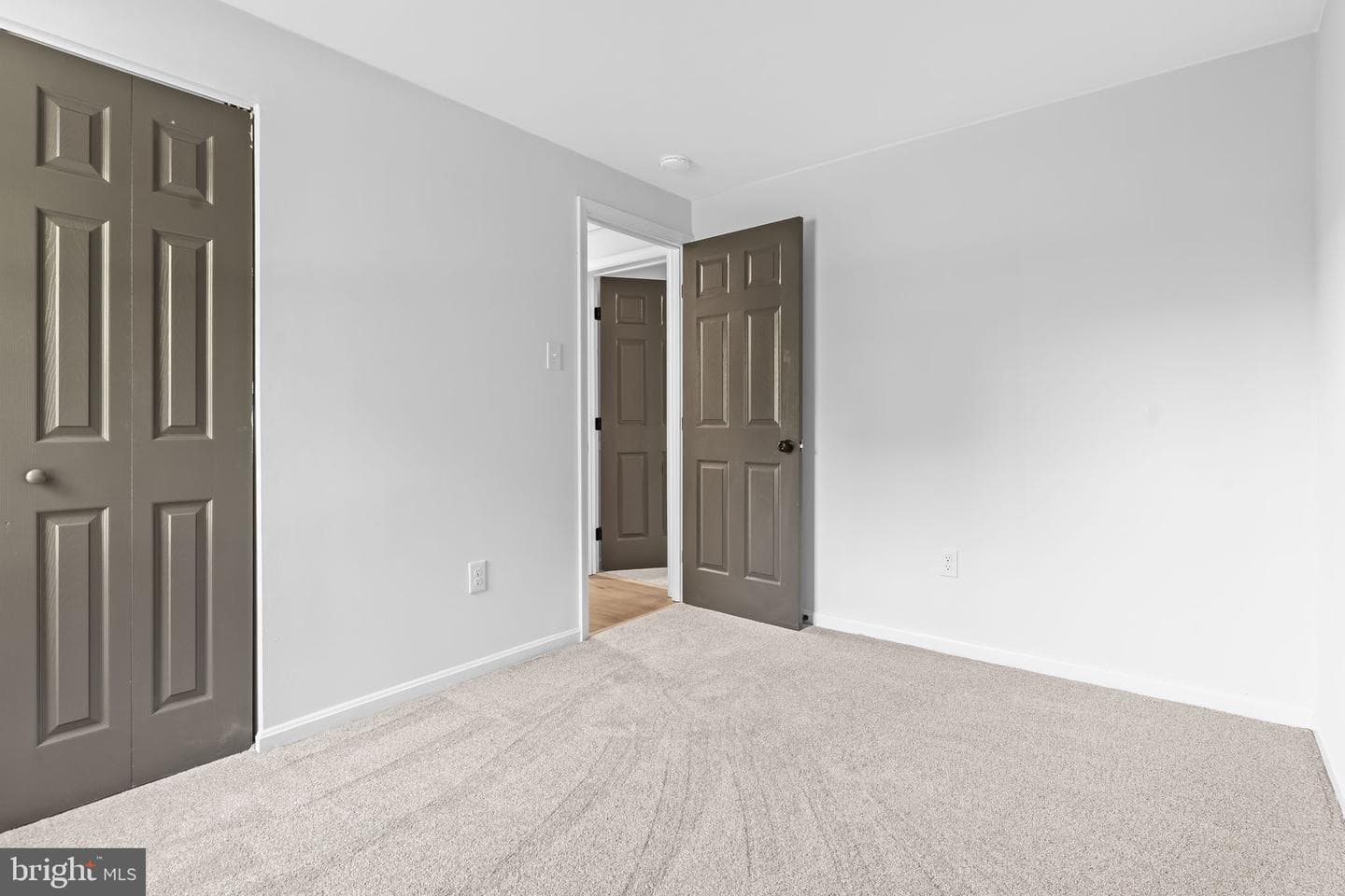 425 Rodeo Road photo 24