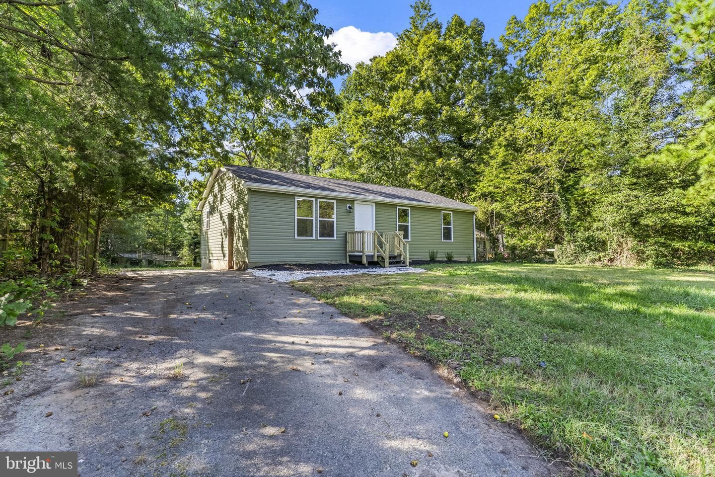 425 Rodeo Road photo 4