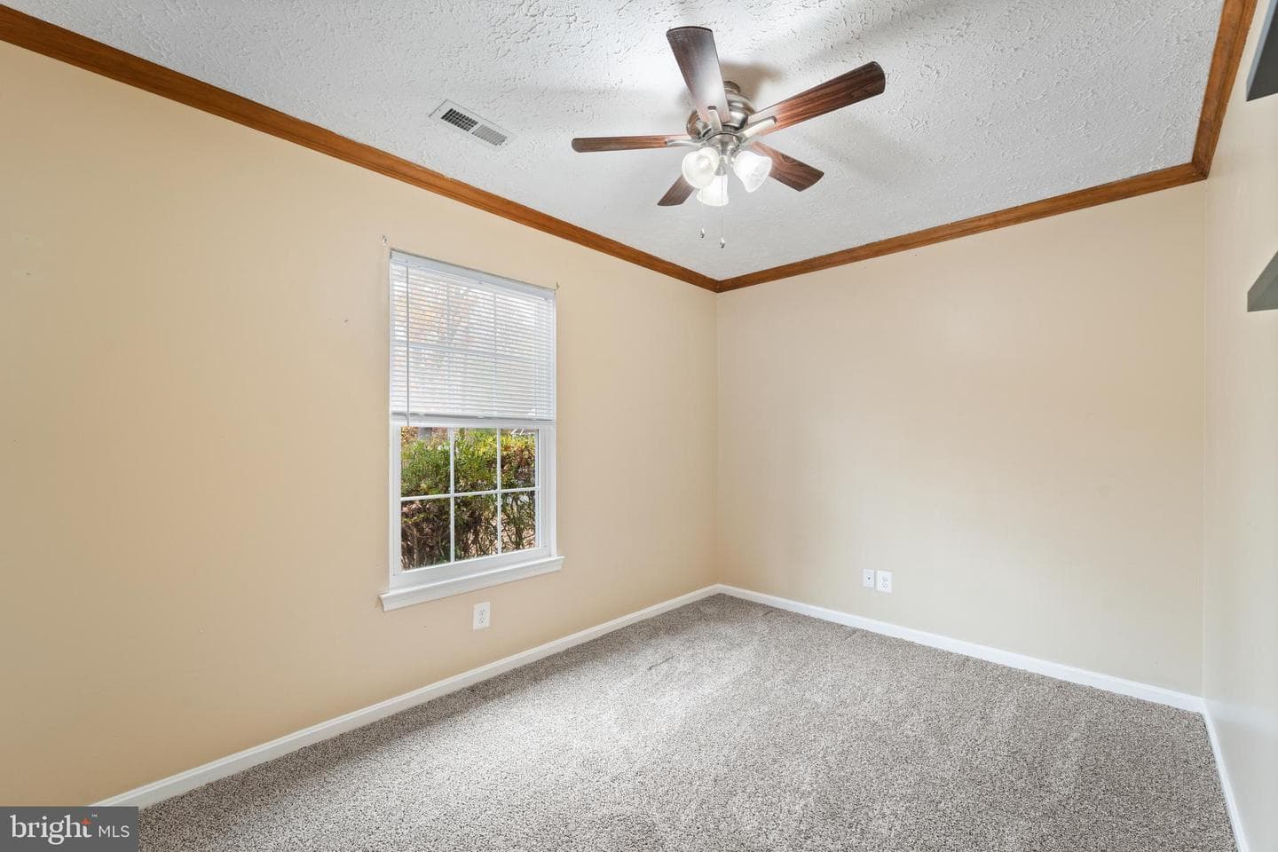 659 San Gabriel Road photo 18