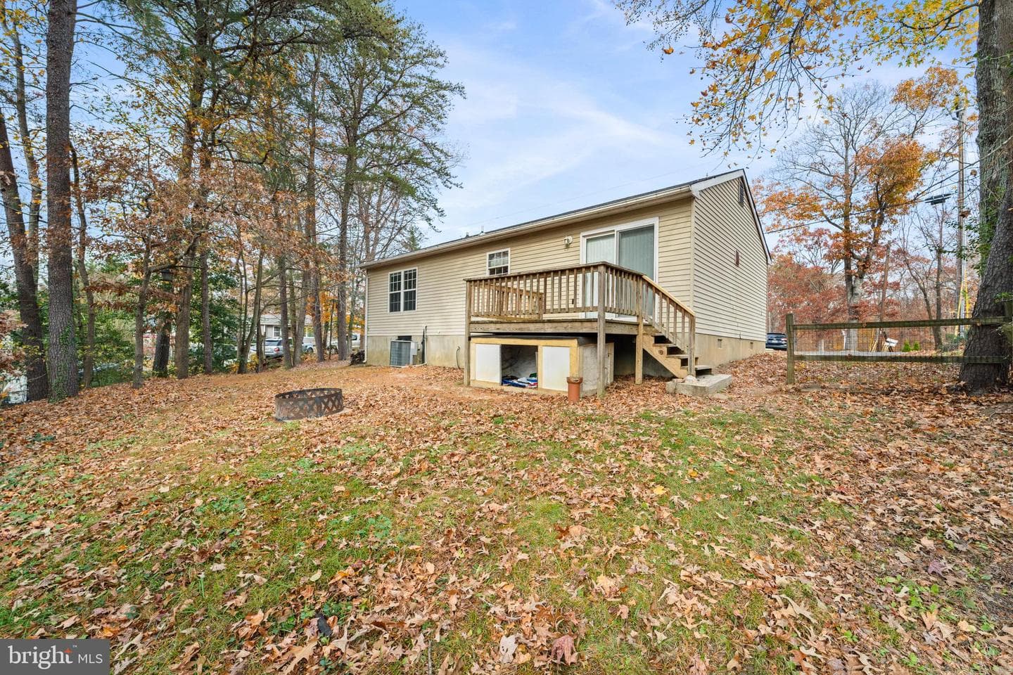 659 San Gabriel Road photo 20