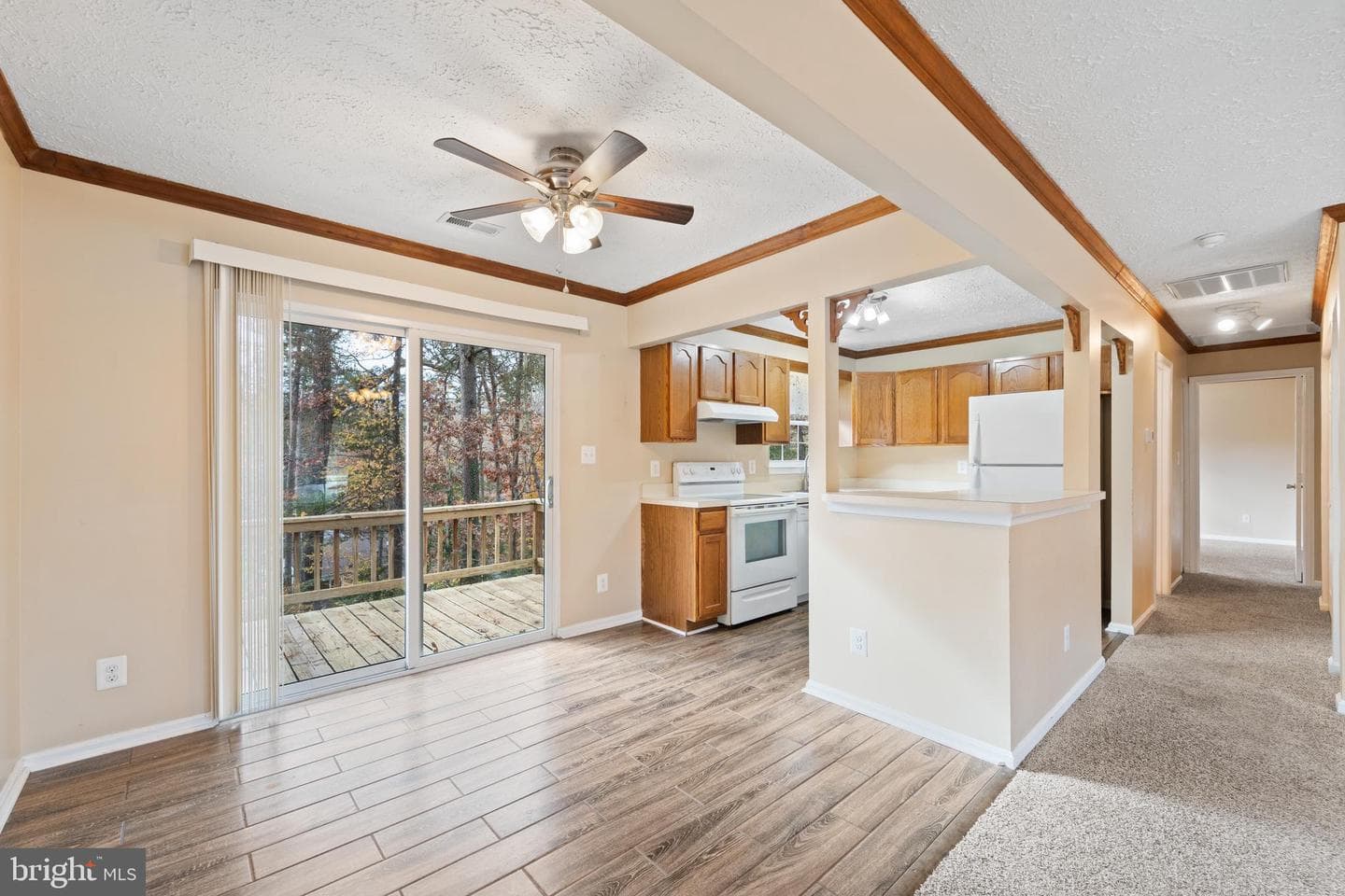 659 San Gabriel Road photo 3
