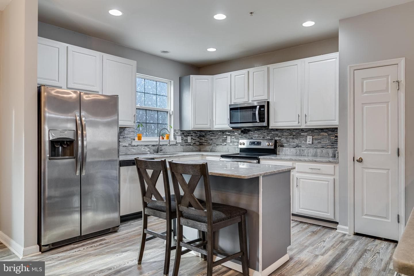 3645 Bedford Drive photo 9