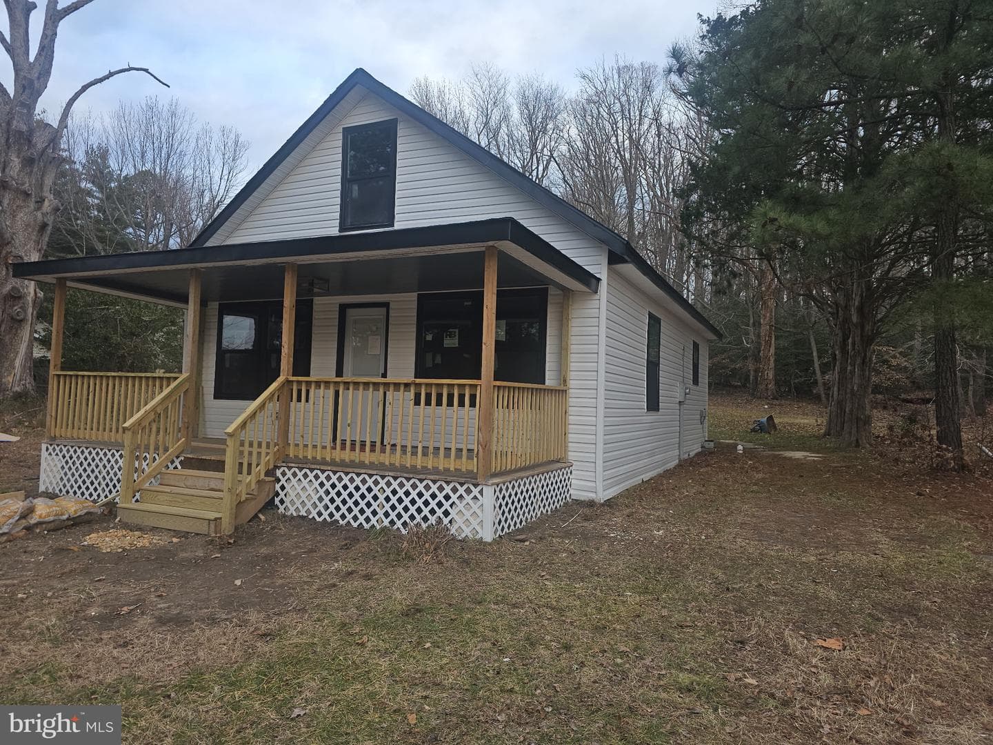 1370 Coster Road photo 3