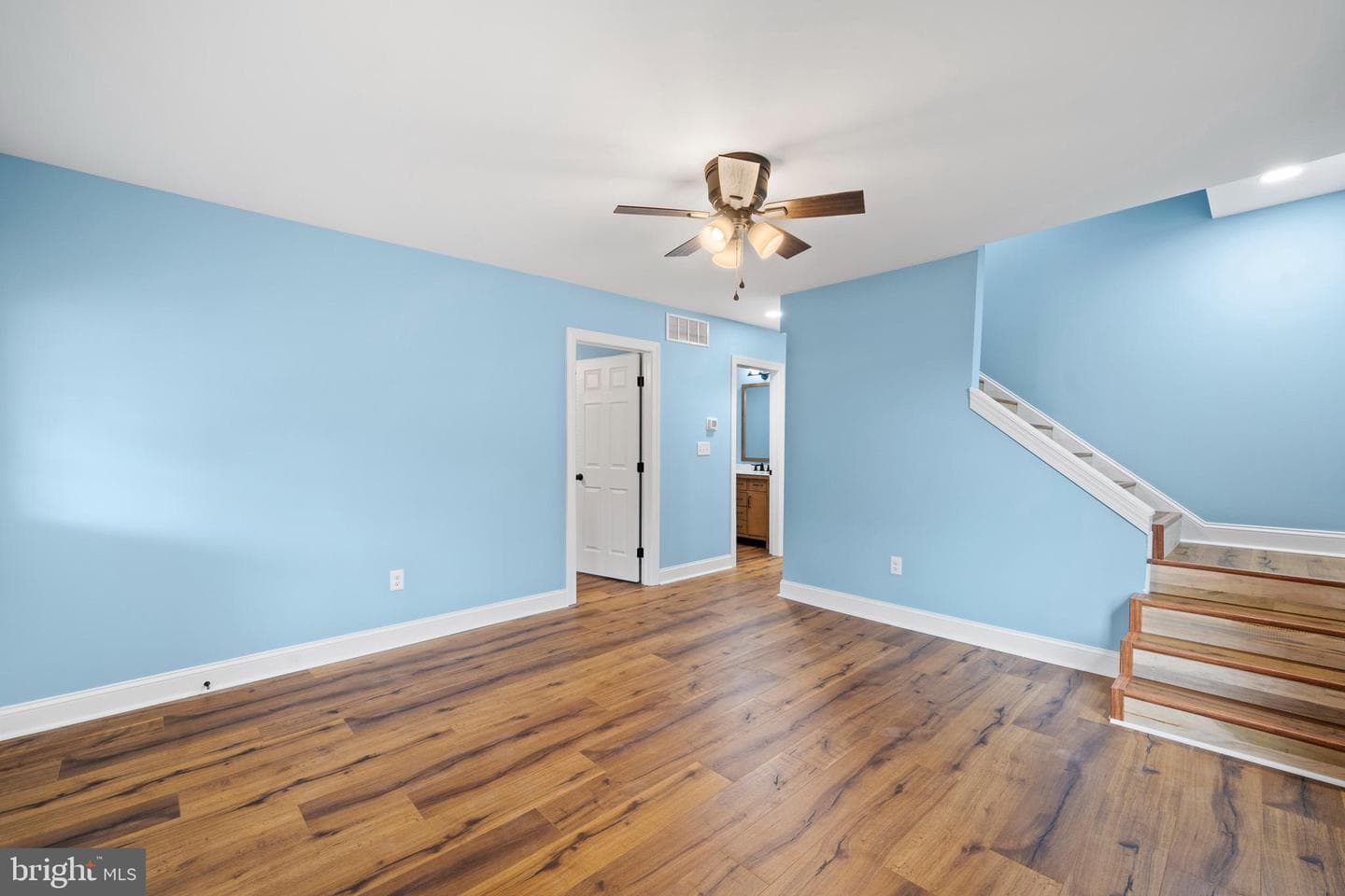 1370 Coster Road photo 8