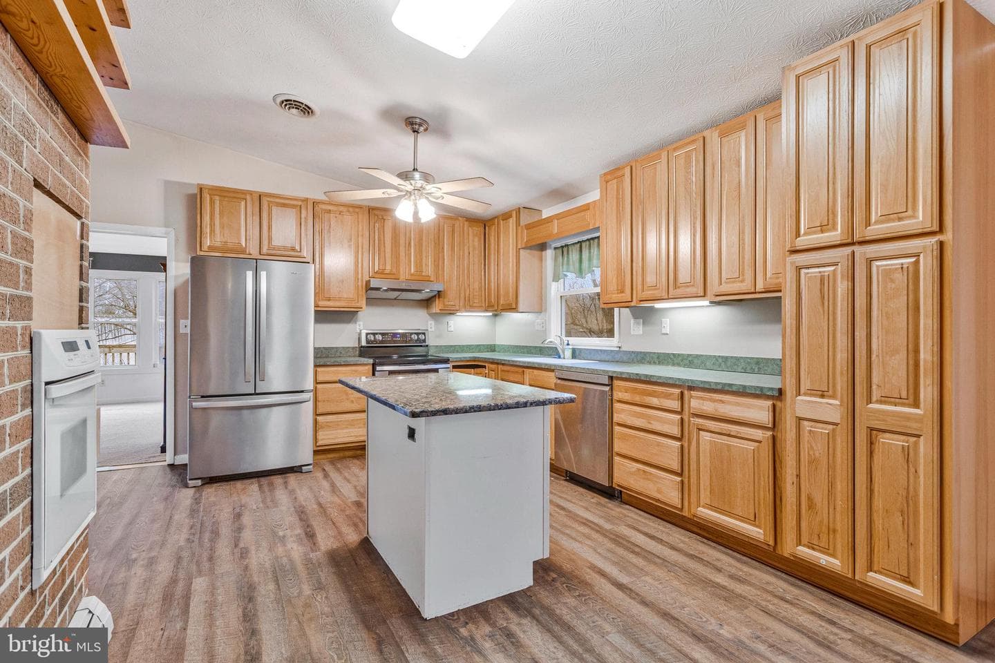 1651 Paris Oaks Road photo 2