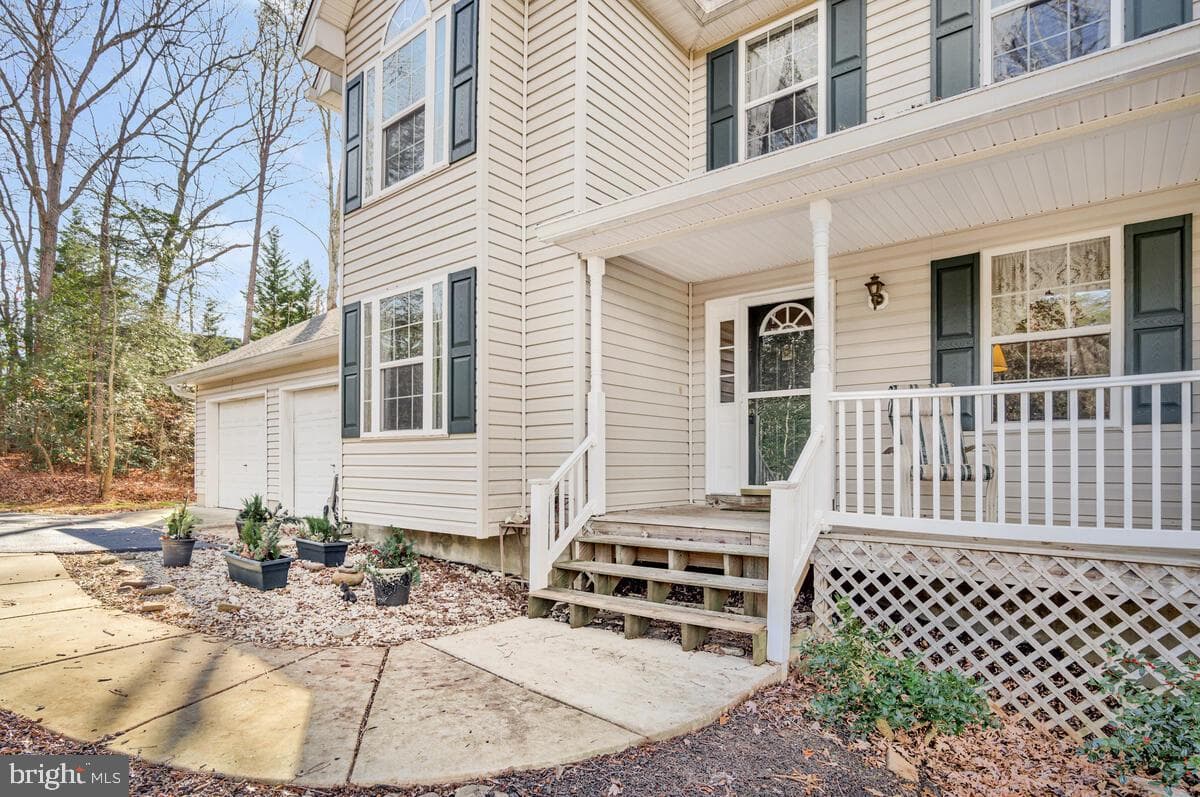 4818 Independence Drive photo 3