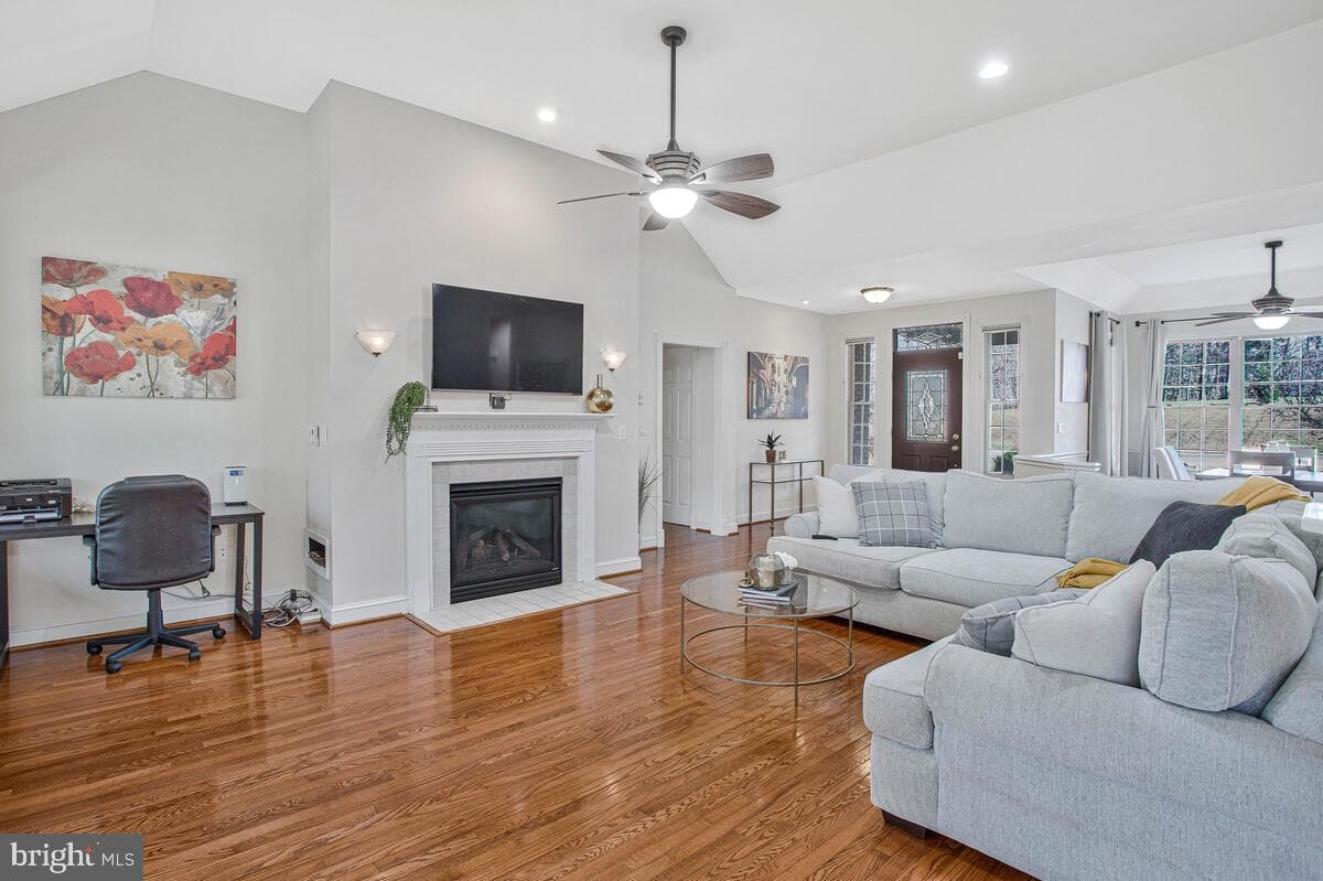 220 Sandhill Court photo 10